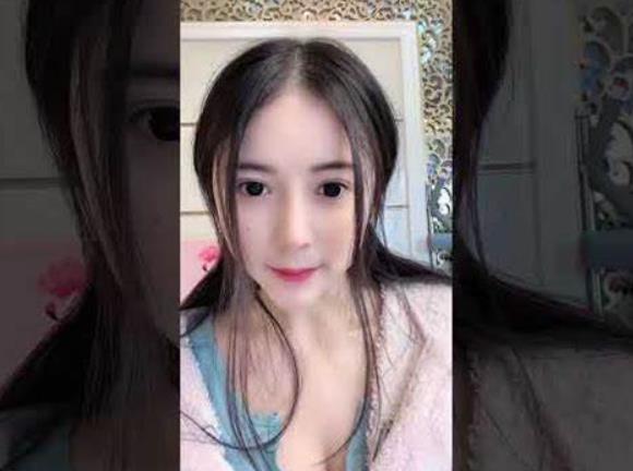 快手年轻纯洁超火下水女神《于欣柔热爱生活》付费视频直播回放
