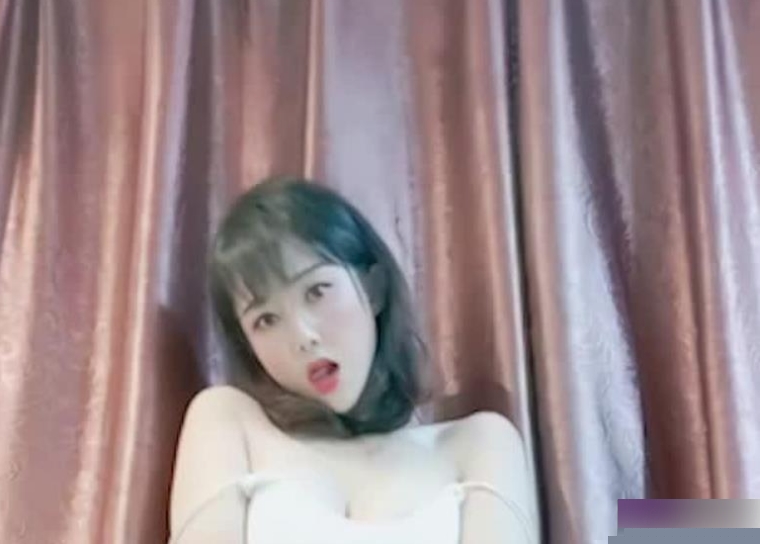 花椒女主播《小辣椒》 土豪重金定制作品三部