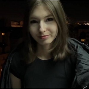 CutieKim's全新作品：深H剧情，用嘴坐桩，颜S全新体验！