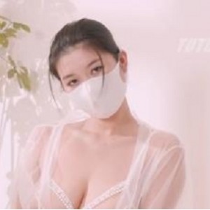 Nina自拍视频大片，时长1小时6分钟，27期内容，夹N子、道具精彩呈现，字幕下载观看