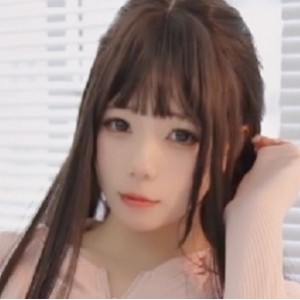 咬一口兔娘黏黏团子兔热舞宅舞拍摄视频