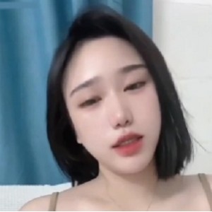 高价收购快手芝士姐姐绝版热舞视频