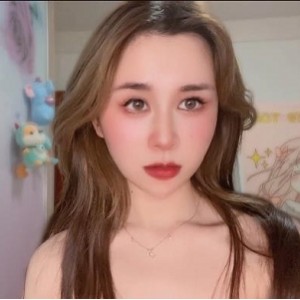 122V-8.1G高价良家云盘展示，优质女友爱视频，小狗互动技能惊人