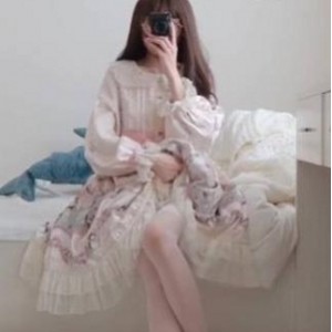 Lolita风黑丝大长腿仙仙桃新穿法