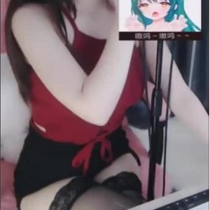 《斗鱼稀缺浮力女神合集：专业主播娇娇爱喘气有尺度视频散播》