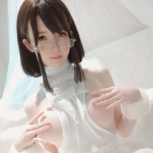 绝美浮力姬一小央泽作品合集，4.7G无删减视频尽收眼底