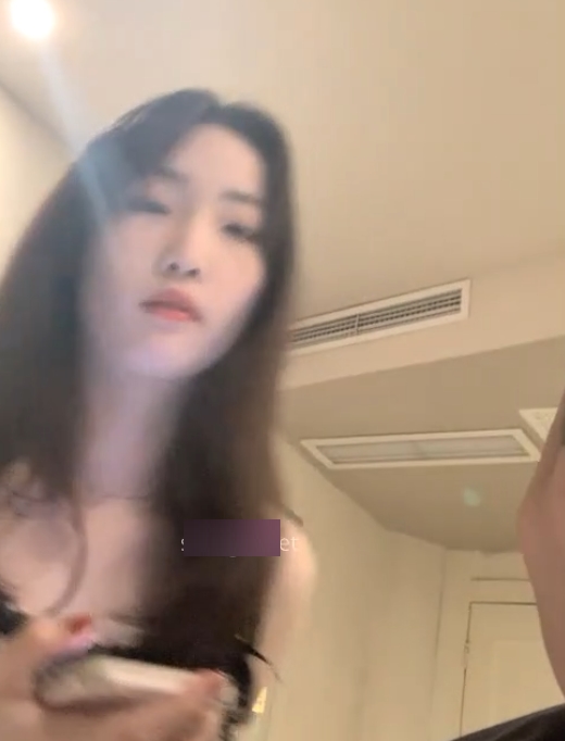 大罩杯妹子：57v28.8g视频资源补充，百度ED2K收藏热度高