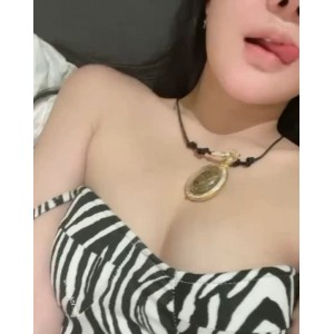 的无尽魅力和感动。赶快加入他们的粉丝团，收藏这个百度、ED2K和yooheejade等多个平台的合集，一起领略这对神秘情侣的精彩表现吧！