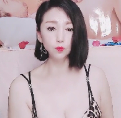 大罩杯Jimoshaofu水水系列视频合集，63V151.9G，收藏79，尽享美丽与魅力！