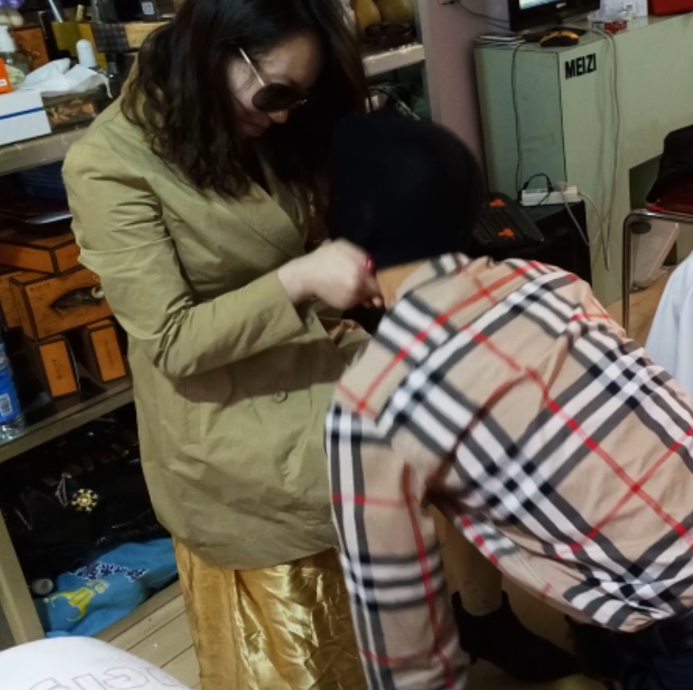 冰城玫姿81部精彩脚踩视频合集82.9G老资源补充