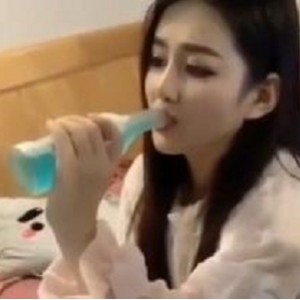 反差妹子合集平台高颜值小嘴游戏213V5.6G，精彩全露脸作品