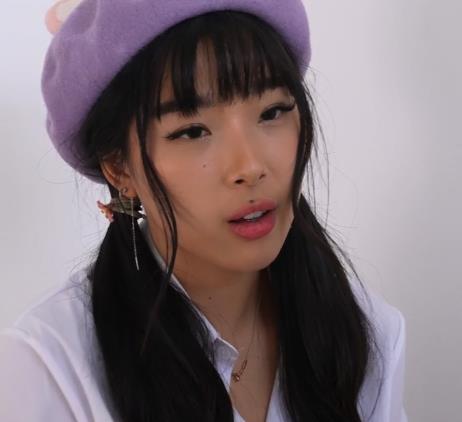 亚裔自拍YElleLee最新合集2V6.9G，知名合作巨G，精彩内容尽在其中