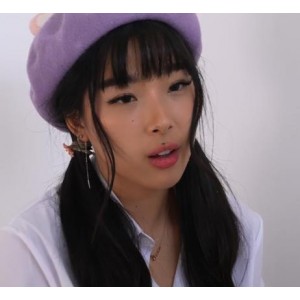 亚裔自拍YElleLee最新合集2V6.9G，知名合作巨G，精彩内容尽在其中