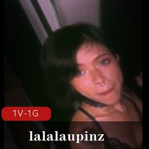 onlyfanslalalaupinz自拍房车诱惑精品版收藏