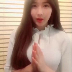 115韩雅17部热舞视频3.2G扭得烧起来了