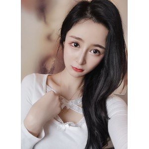 私人收藏蔓CC私拍影片1部1.86G,身材丰满曲线若隐若现