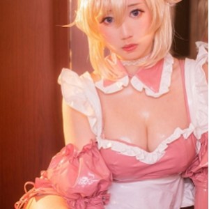 丰满惹火SamekiINS合集Coser32期7.8G