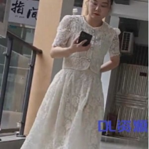 暑假女教师厕所偷窥视角黑长直185MB独享资源