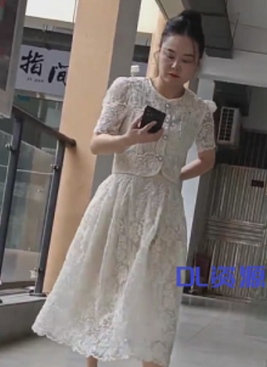 暑假女教师厕所偷窥视角黑长直185MB独享资源