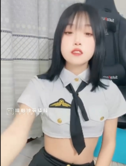 推特神探狸狸疯传视频4部627MB超火辣