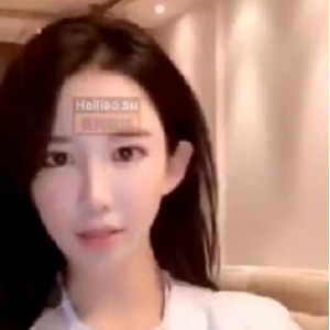 抖音Sisy伊合集26V300M眼镜学妹劲爆合集