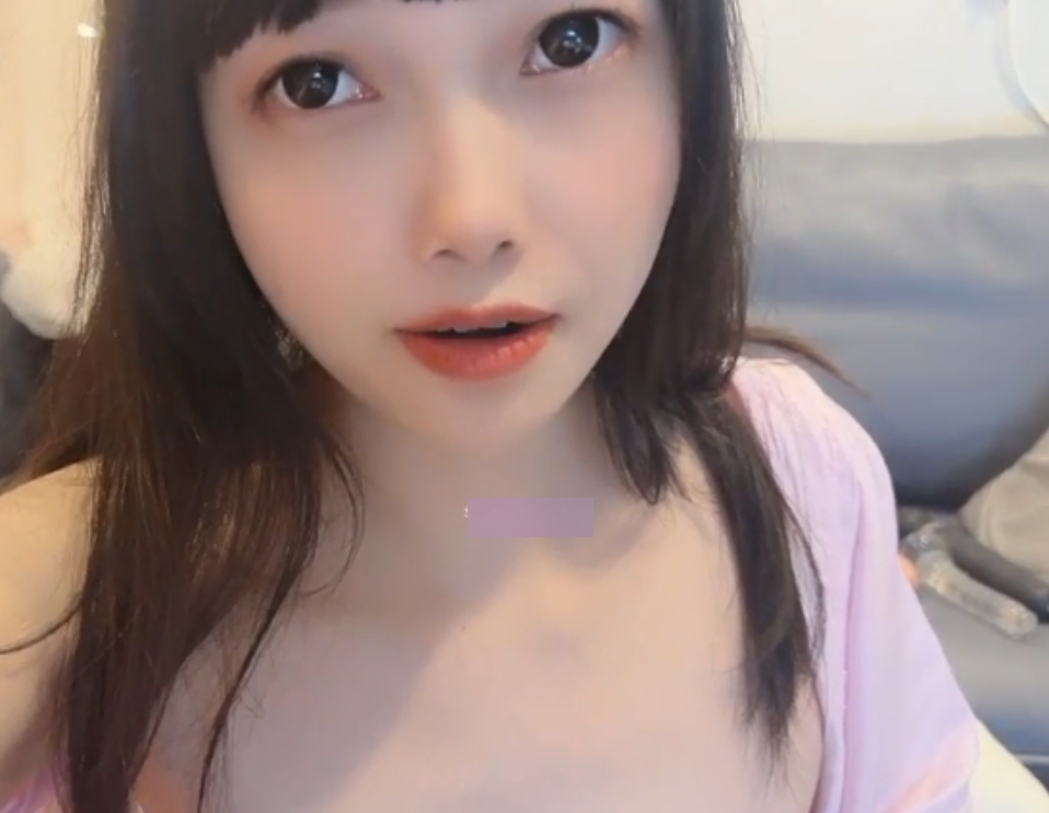 kekexixi清纯学妹健身实录1V1020M柔韧度惊人