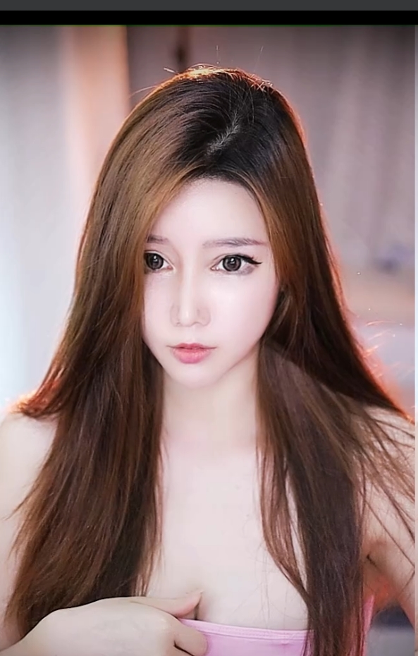 毒毒呢CC热舞23部3.7G傲人曲线