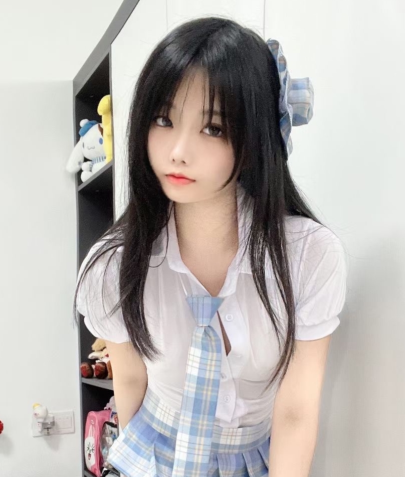 微博奶萝喵四纯欲风舞蹈合集88部2.47G超顶