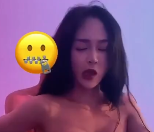 TS女神反差私密1V独家942MB暗藏玄机