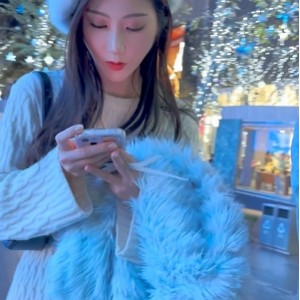 KFC街拍优质靓女肉丝袜搭讪实录1部282.7MB