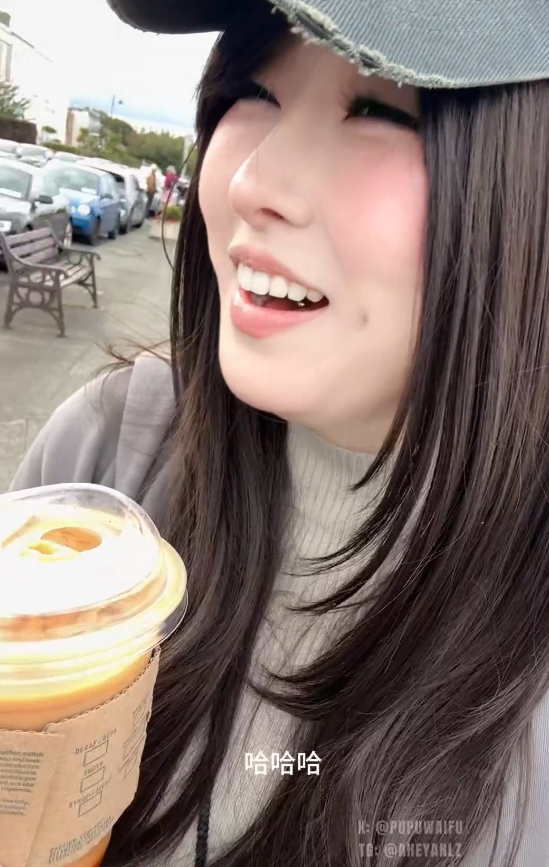 PUPU海边湿身约会视频1部1.55GB户外展示