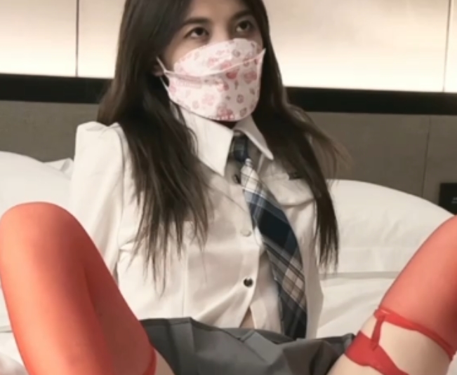 精品指教靓女小二先生蜜桃臀特辑128部32.8G翘到离谱