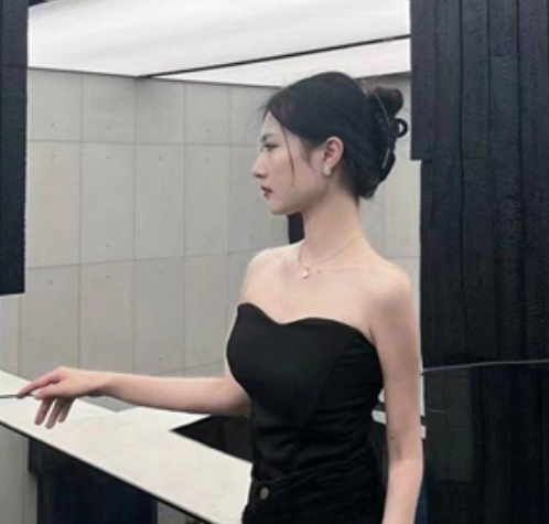 刘婉婷JK约会1V15P114M自行打包超水灵