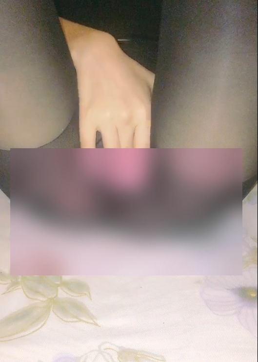 《独家约拍视频》个人酒店内原味妹子，无屏障进入，27P，9V，223M，百度盘！