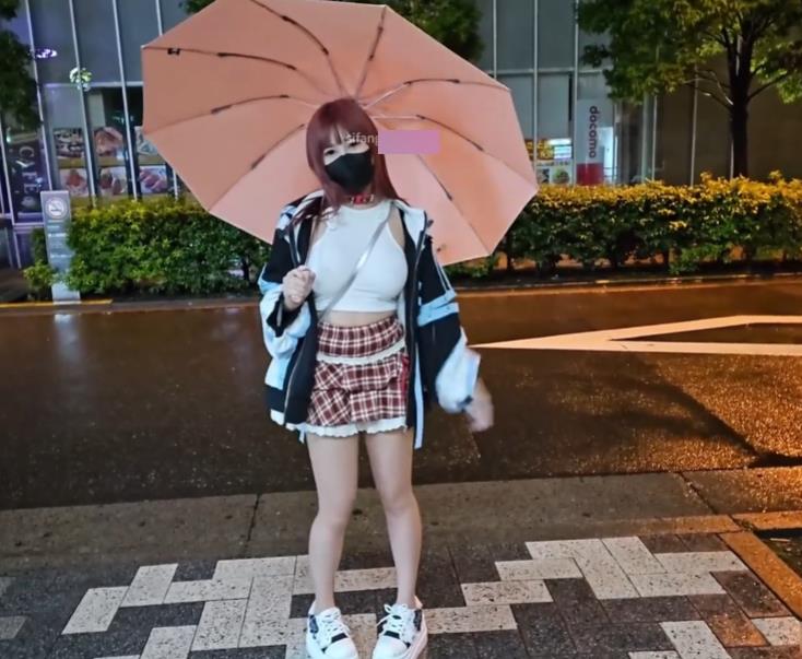 某房大罩杯女神小狗小小Q创意互动实录合集多部18.54G很敢玩
