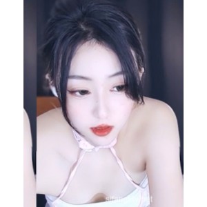 9V1.7G推特CC星也万元定制太炸裂