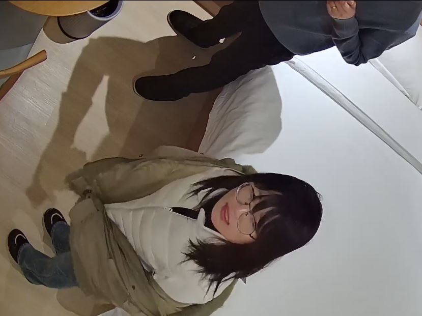 酒店私拍眼镜娘小冰极致反差沉浸式体验797.4MB震撼展示