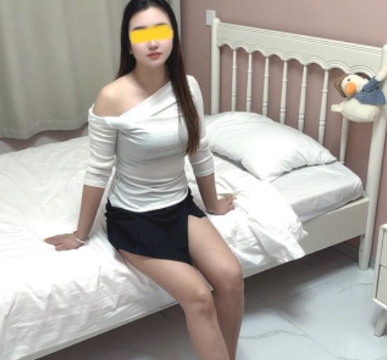 翘臀嫩妹三人大战海角球球即正义1部254M太嗨了