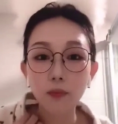 眼镜娘视频通话情态撩人1V252M东北俏妹子私藏