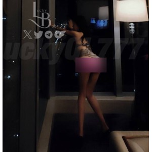 LuckyBaby最强绿妻系列4部8G湿漉漉的偷吃现场